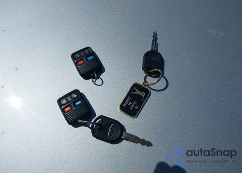 2004 Ford Thunderbird z USA, uszkodzony, nr VIN 1FAHP60A64Y105598